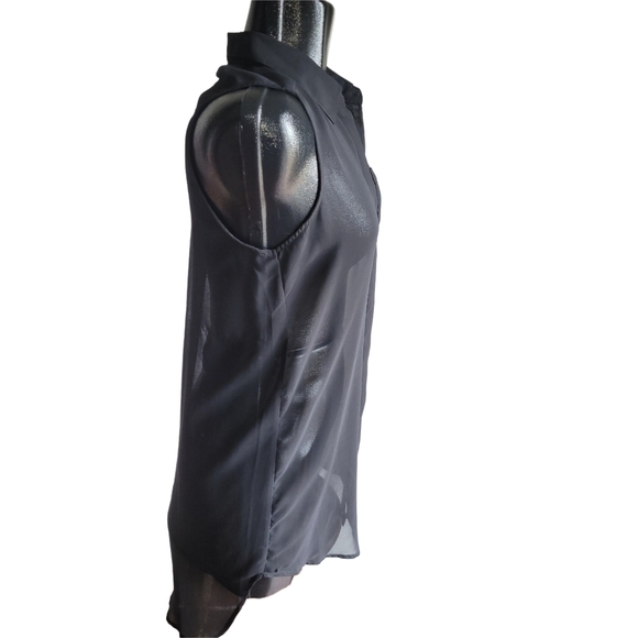 Love & Liberty Black Sheer High Low Sleeveless Shirt S - Picture 3 of 6